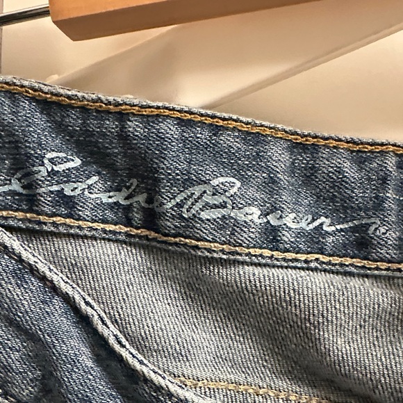Eddie Bauer Women's Boot Cut Jeans Size 6 - Picture 2 of 3